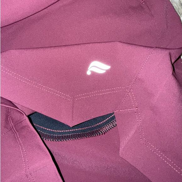 New Fabletics Men's The One Short 7" Unlined Merlot size M - Picture 7 of 9